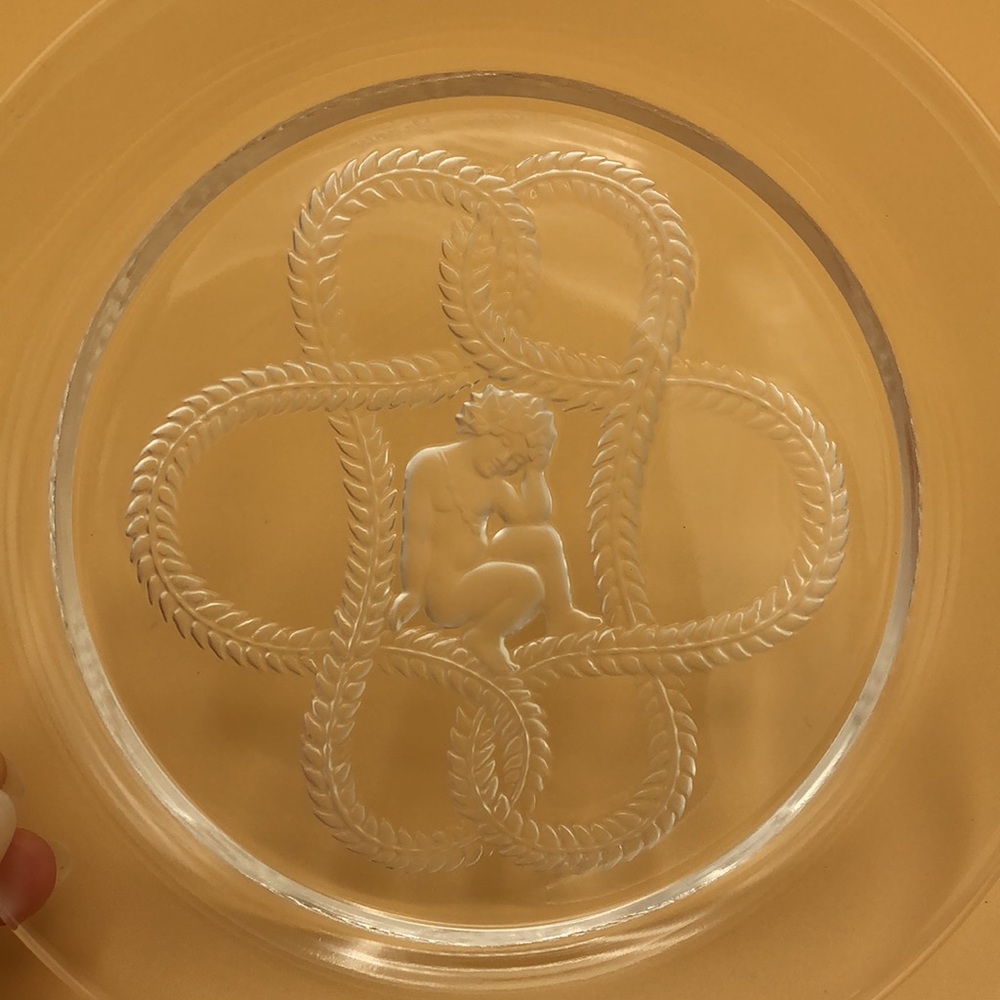 Lalique Intaglio Cherub glass plate